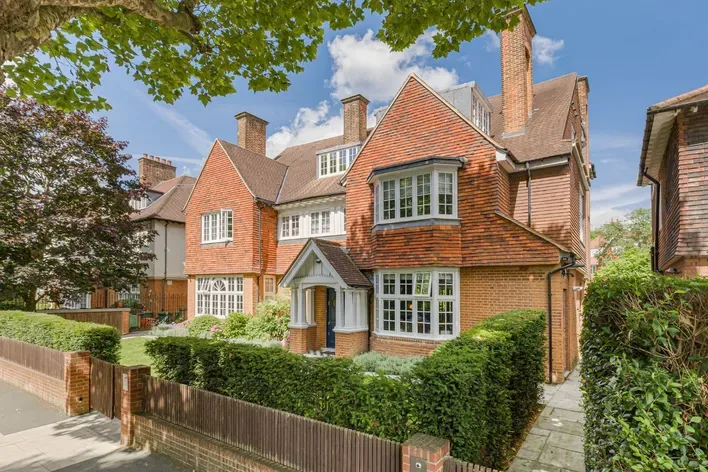 Why Do So Many Landlords Struggle With HMO Conversion?