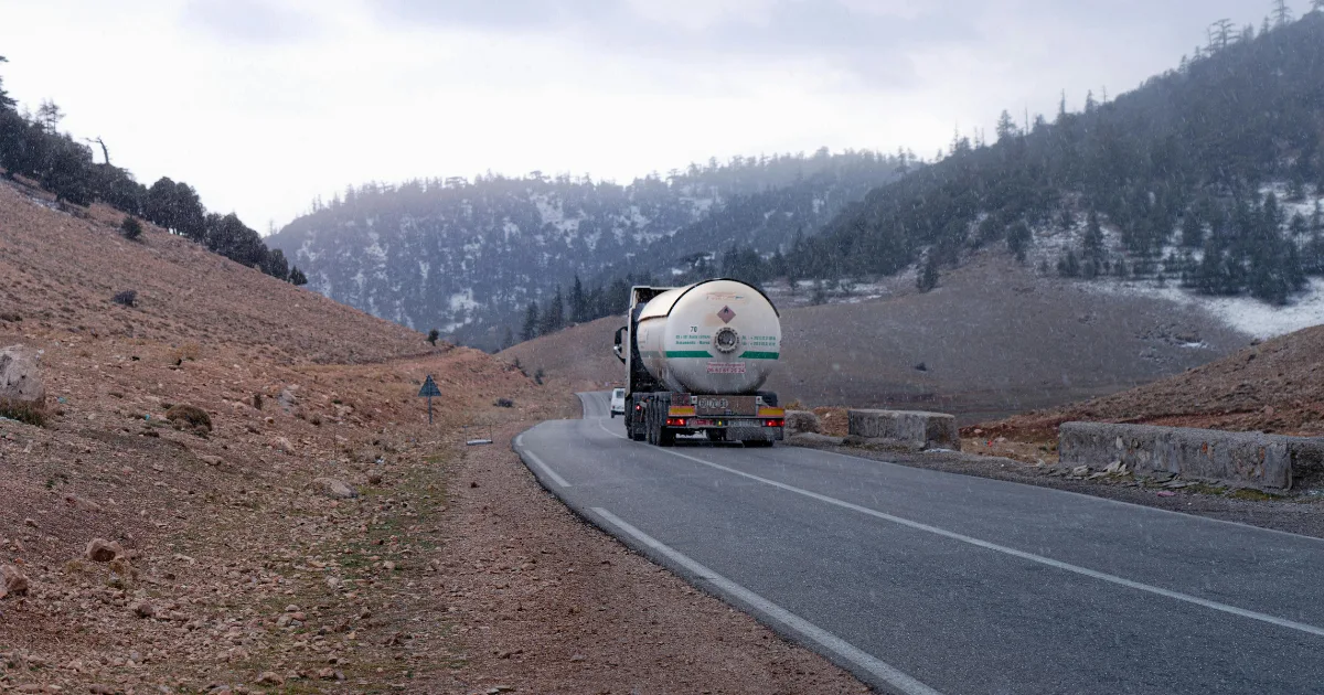 6 Cost-Saving Hacks with Generator Refueling Services