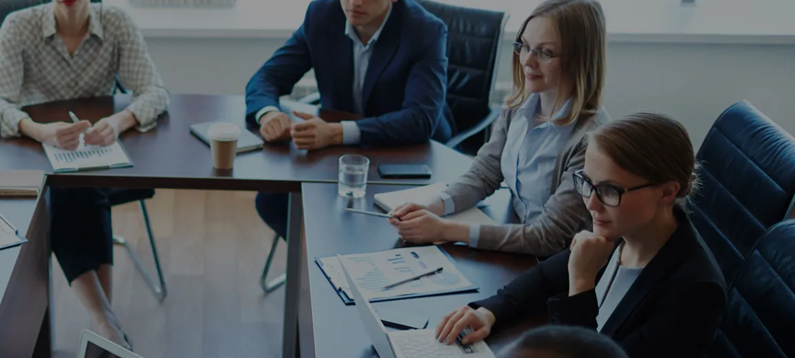 How Independent Insurance Agents Compare Insurance Options for You