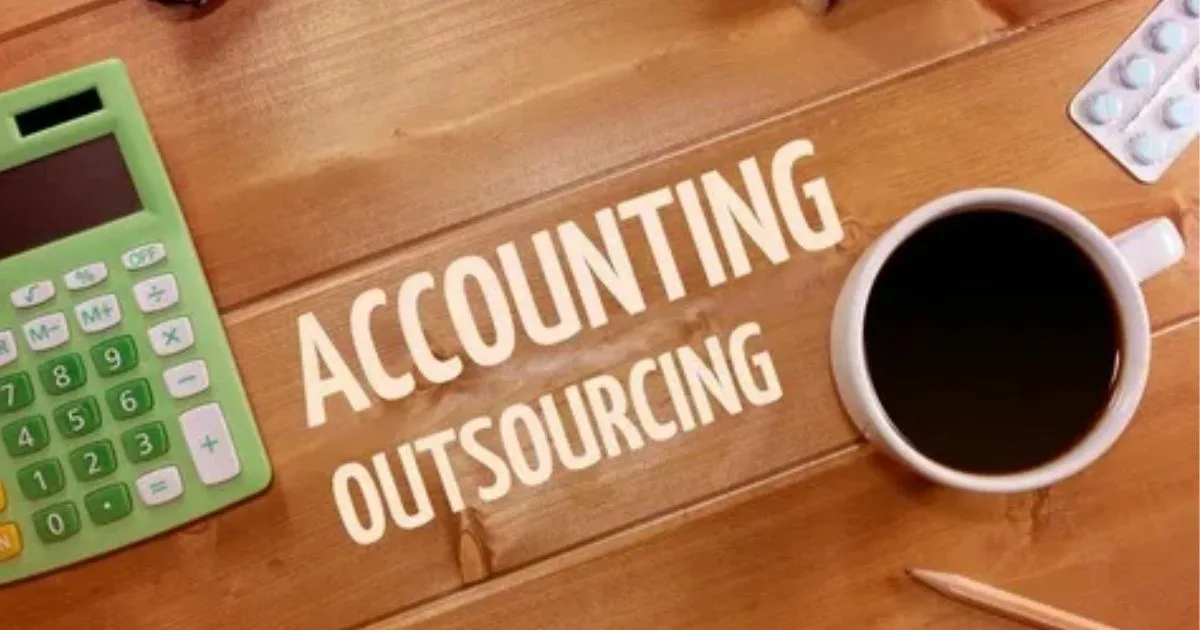 How Dubai companies reduce costs with external accounting help