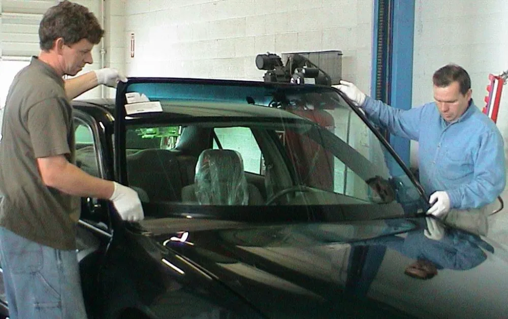 Which Cars Need an Autoglass Replacement Service Most?