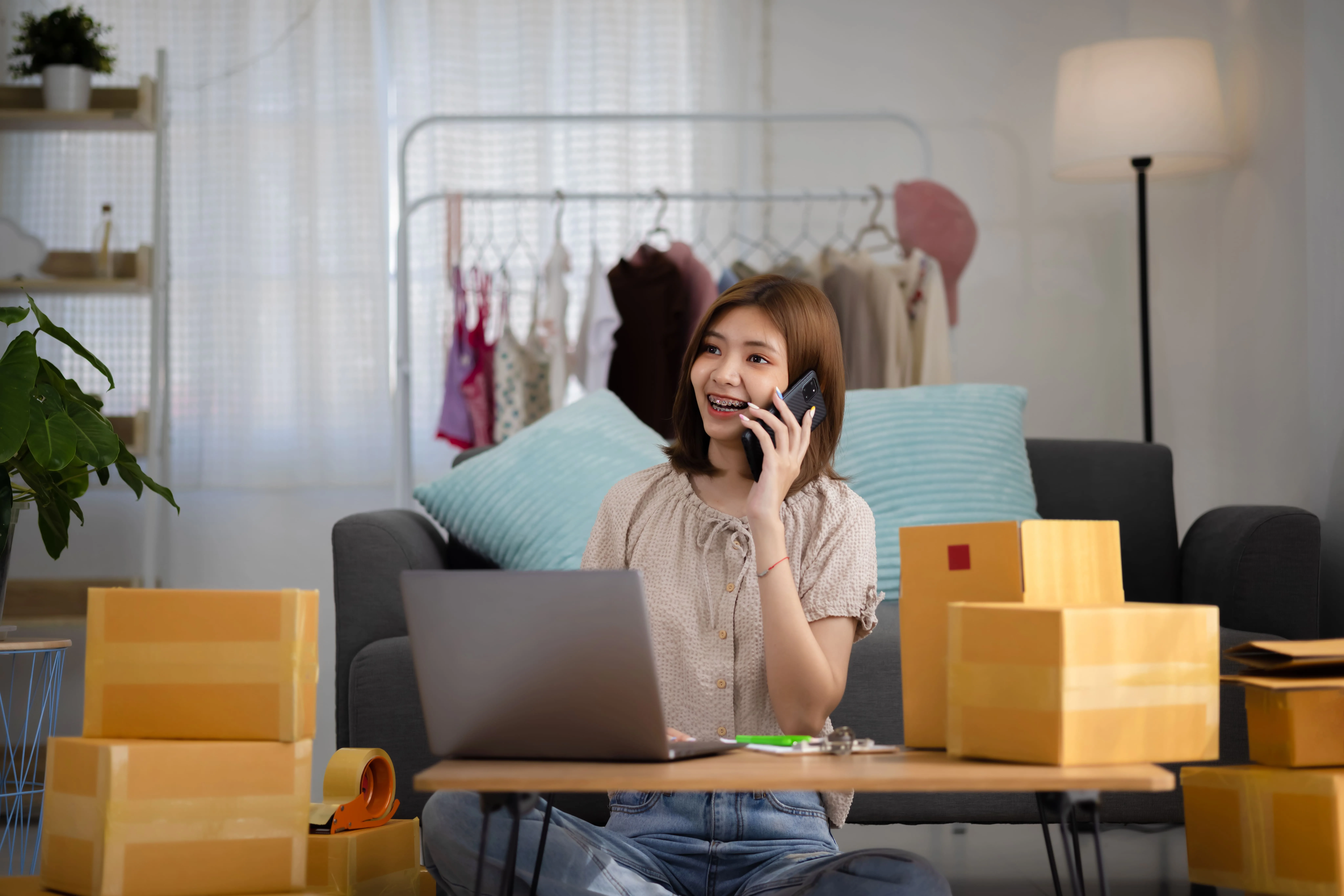 Building a Successful Online Store with Efficient Shipping and Delivery Solutions