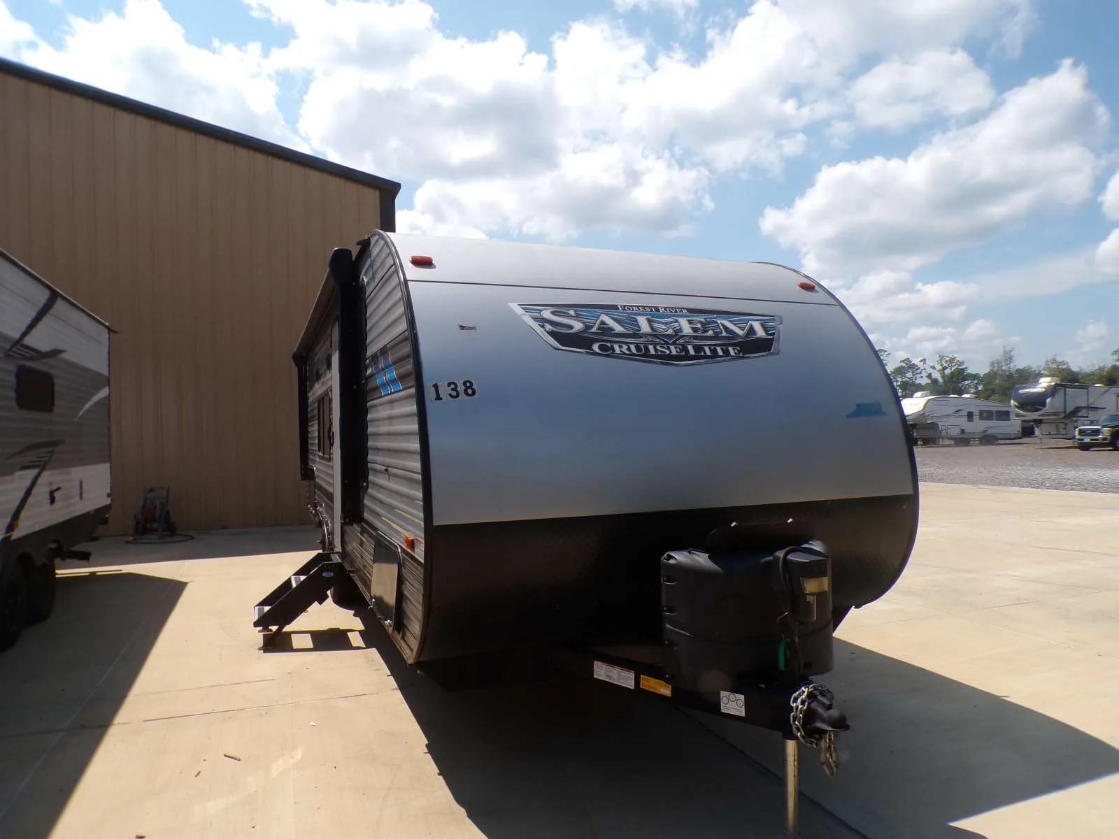 How Spacious is the Wildwood XLITE 261BHXL for Families?