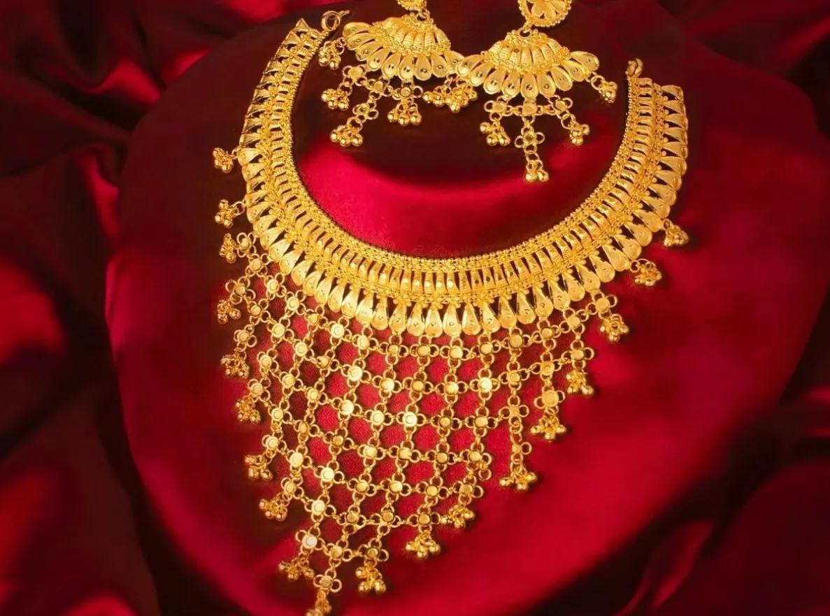 Explore Premium Gold Jewellery at Shree Giriraj Jewels in Gurgaon