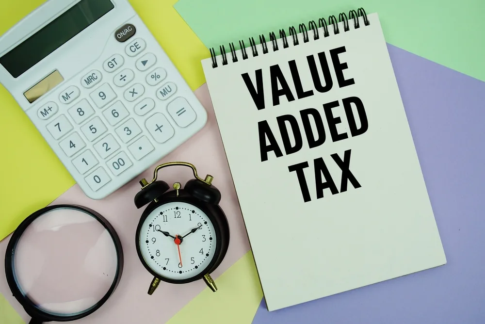 Mandatory vs Voluntary VAT Registration in UAE: Key Differences Explained