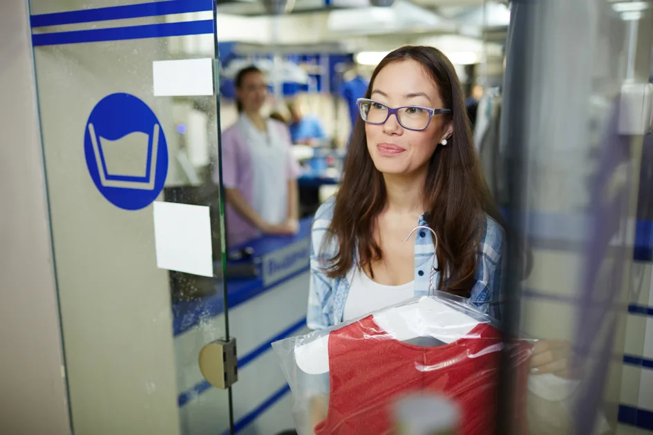 Parcel Lockers: Enhancing Customer Experience in Online Shopping