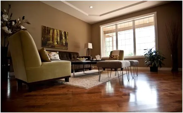 When Should Hardwood Floors Be Refinished in Saskatoon?
