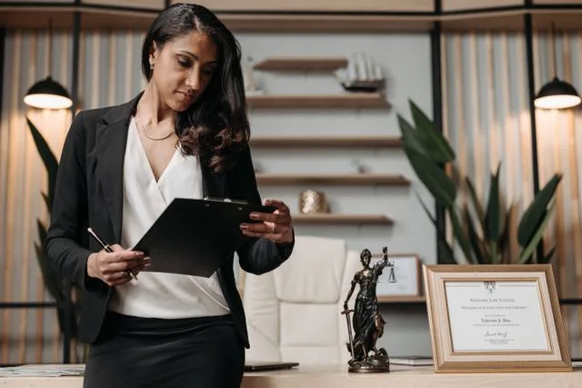 Why You Should Have a Personal Injury Lawyer in Your Contacts