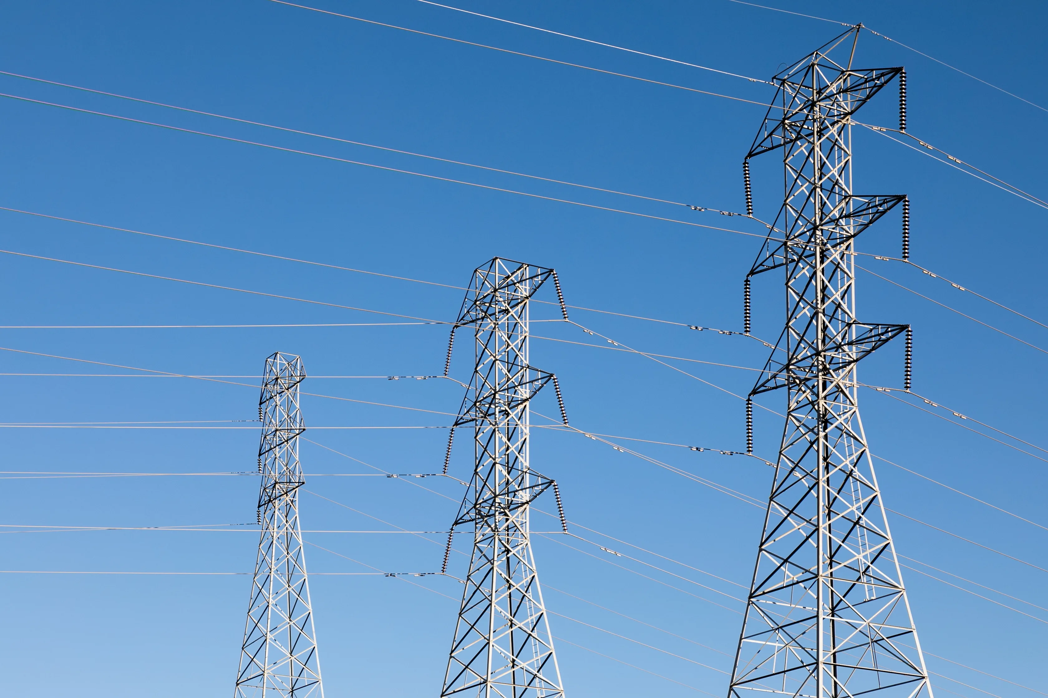 Accelerating Access to Energy: The Role of Advanced Conductors in a Sustainable Grid