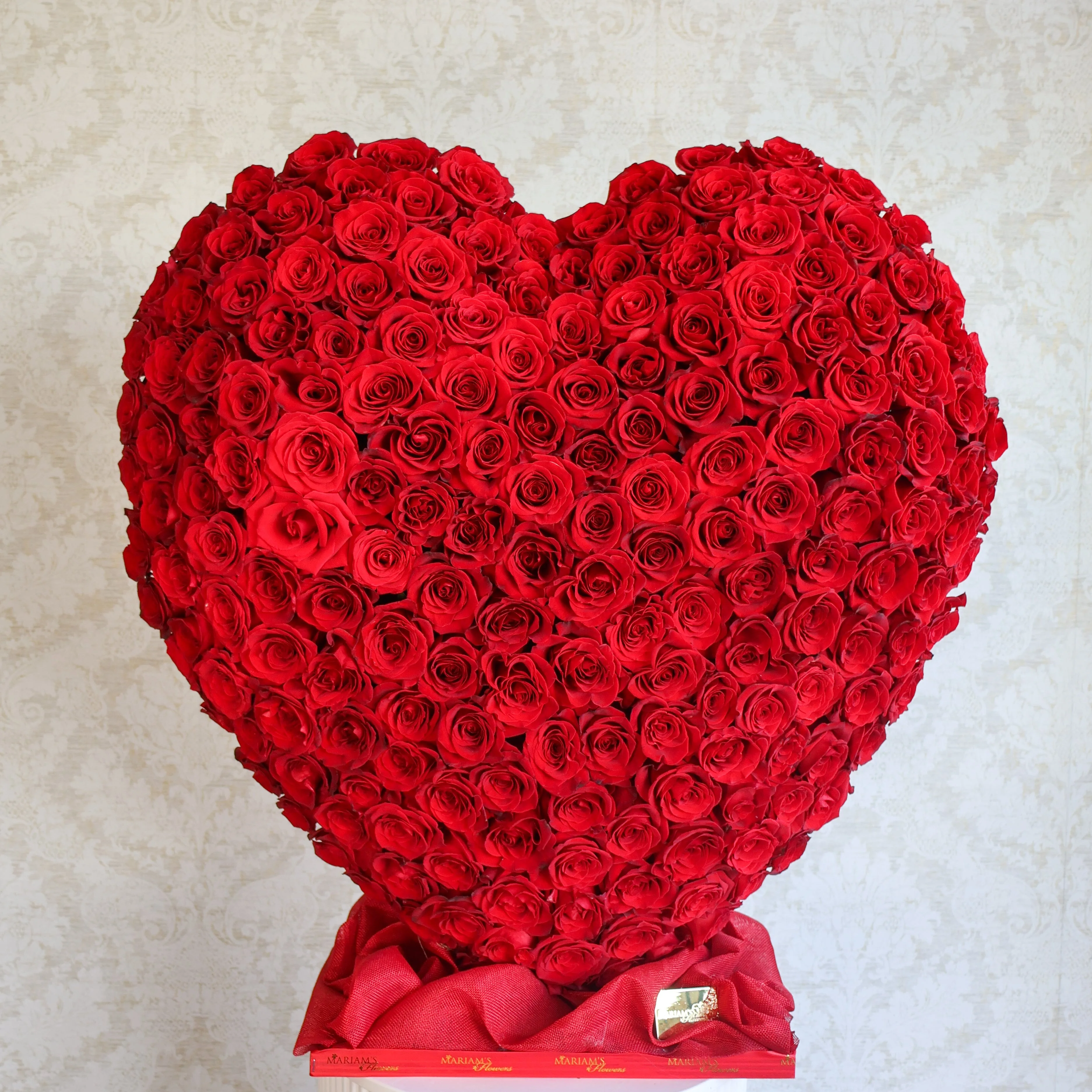 Top Wrapped Rose Bouquet Ideas for Federal Holiday 2026 Birthdays and Gifts in Van Nuys
