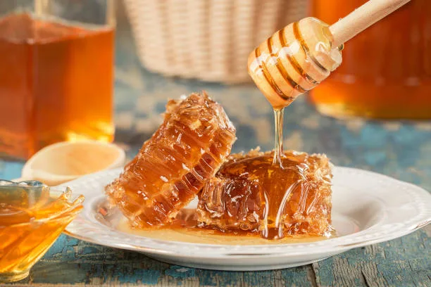 The Honey Jar That Actually Tells You Something (Most Don't)