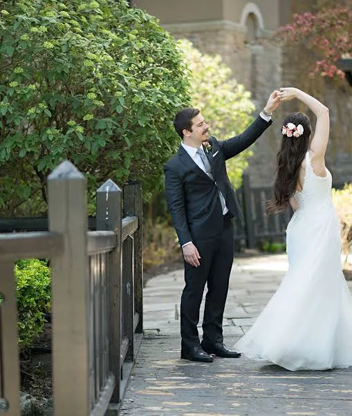 Best Wedding Photographer in Toronto, Ontario for Timeless Wedding Memories