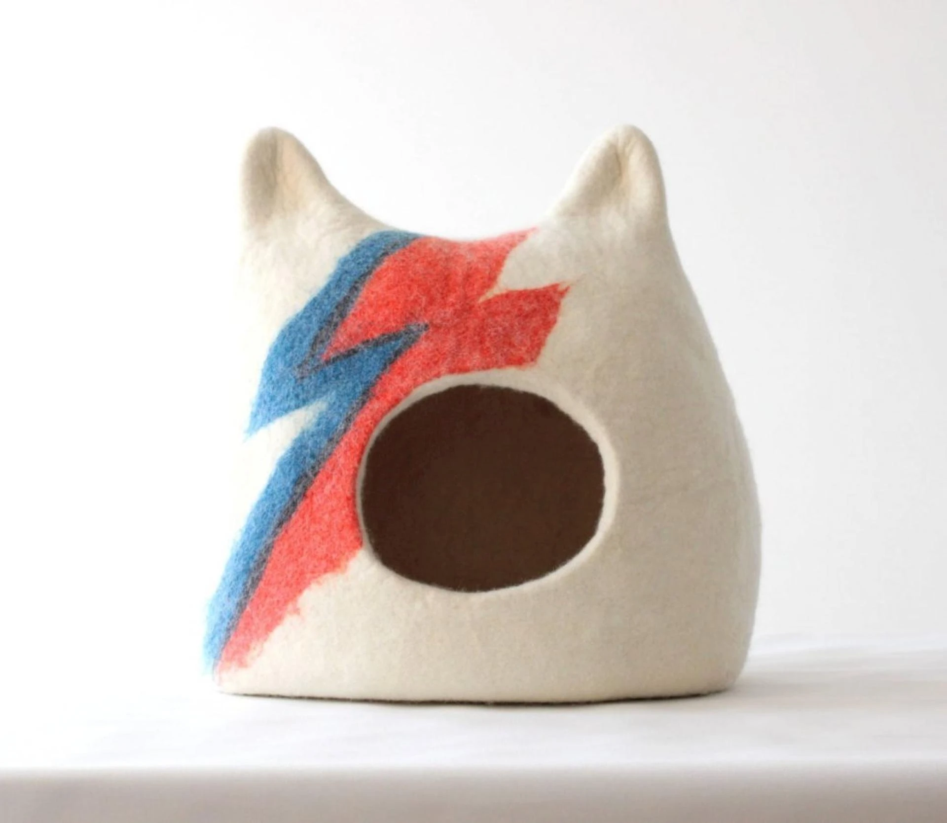 This David Bowie-Inspired Cat Bed Totally Rocks