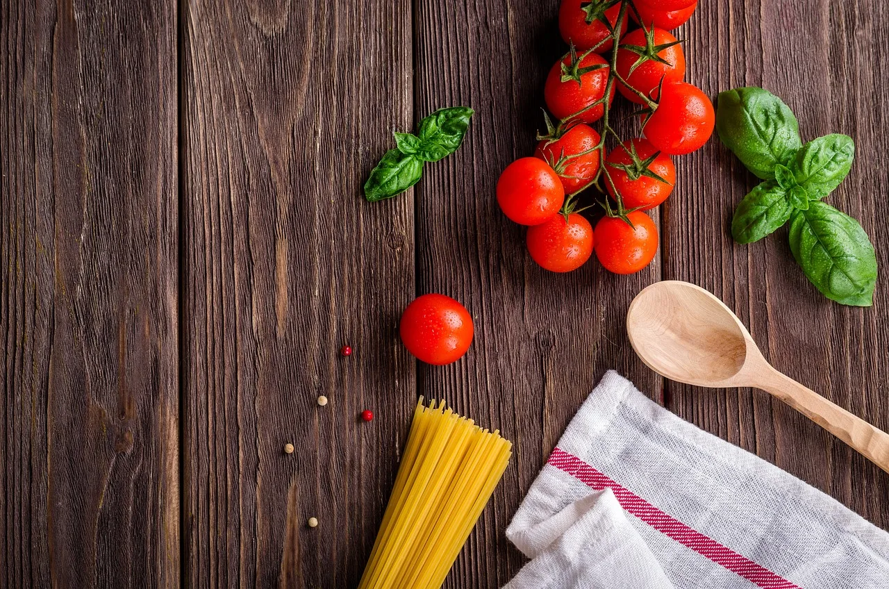 Top Benefits of Investing in a Cloud Kitchen Franchise in Delhi