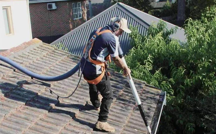 Gutter Clearing in Canberra for Safe and Efficient Water Flow