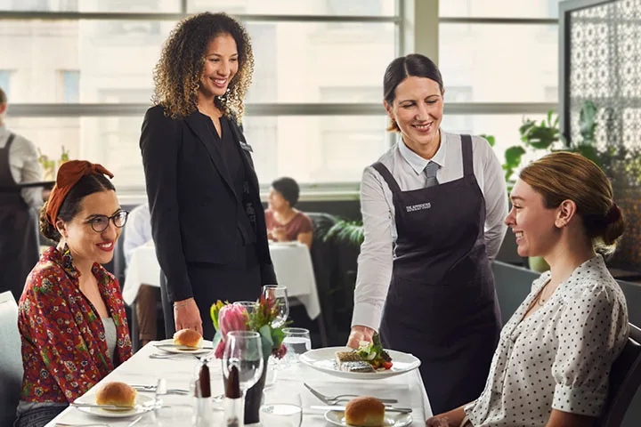 What to Look for When Choosing a Hospitality Course in Sydney