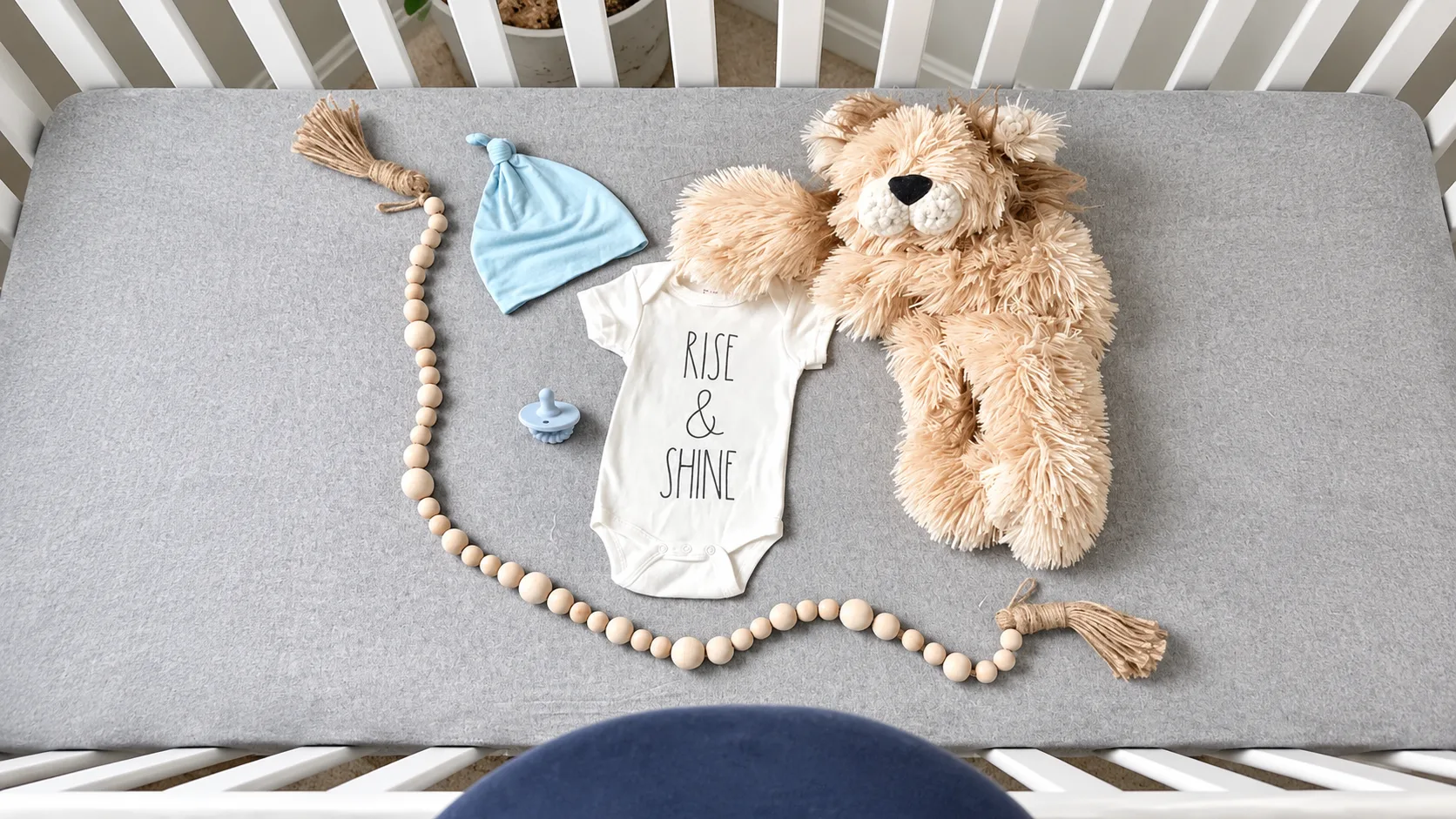 How Can You Use Safari Animal Rugs, Wall Mounts, Blankets, and Plush Toys in a Nursery?