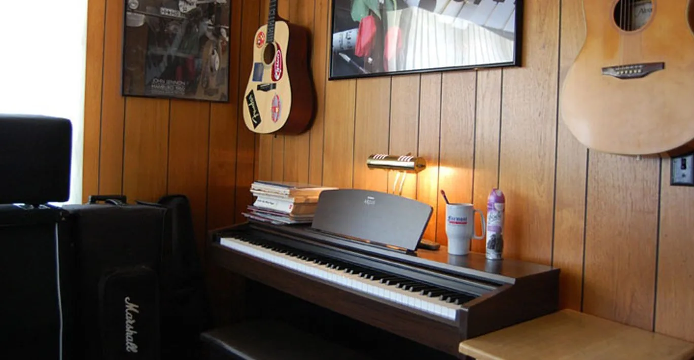 Victor Delgado Presents The Music Lab