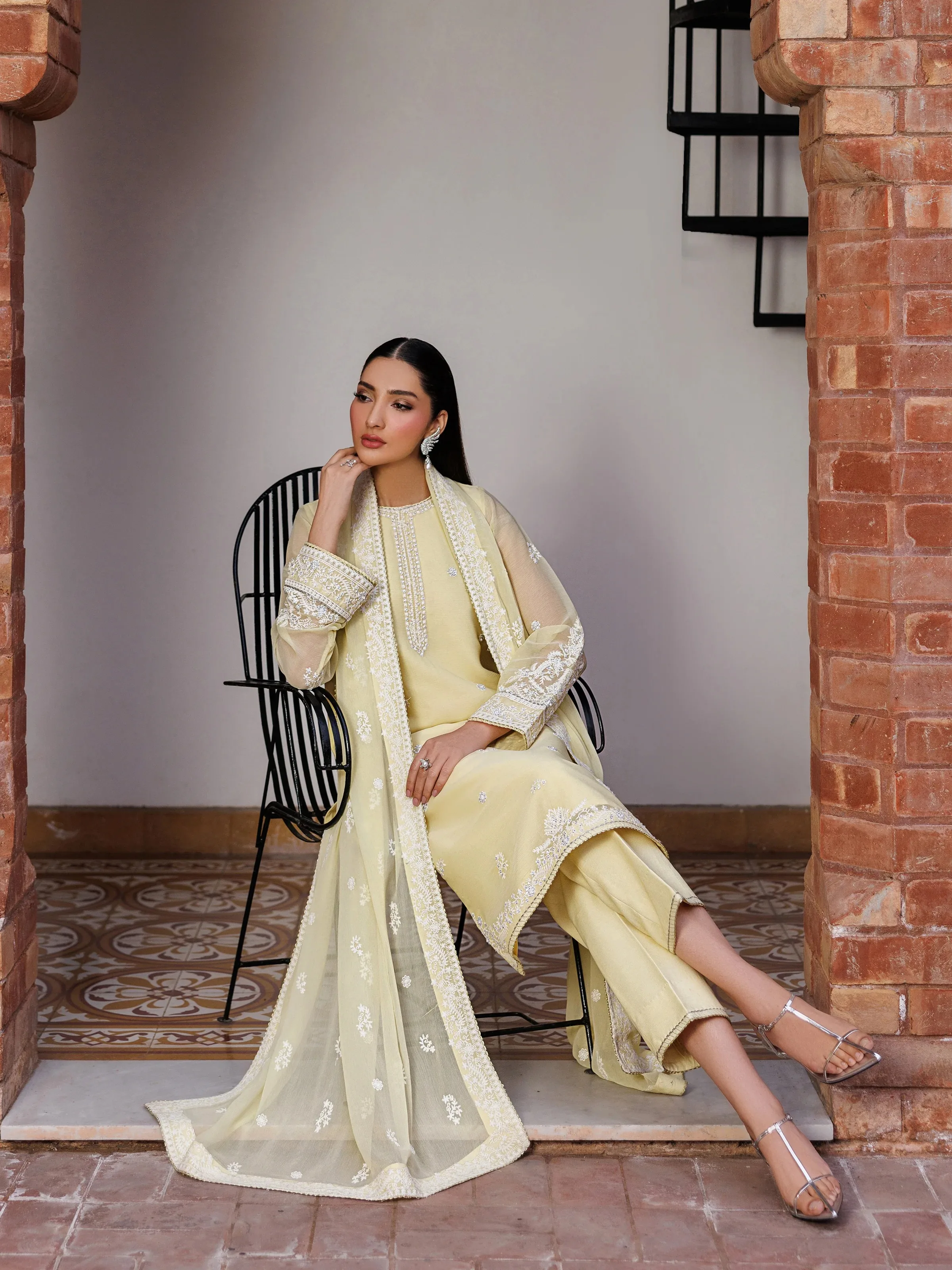 Elevate Your Wardrobe with Timeless Embroidered Elegance