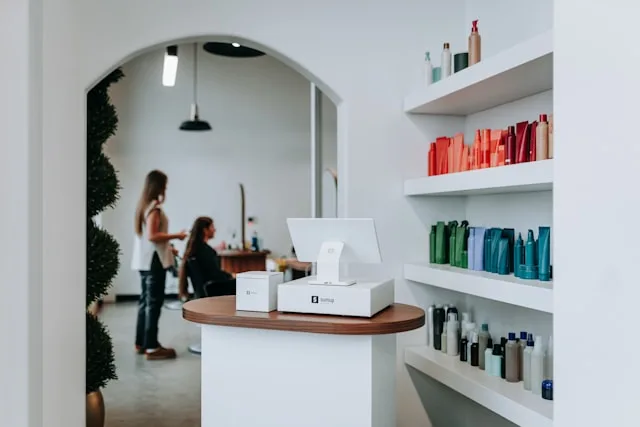 Upselling & Cross-selling: Two Powerful Sales Weapons every Salon Owner Should Know
