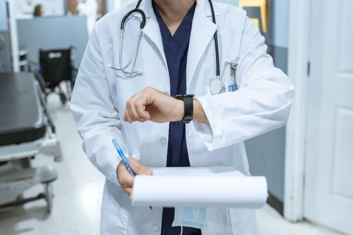 Simplifying Complex FMLA Paperwork to Reduce Administrative Delays During Personal Health Emergencies