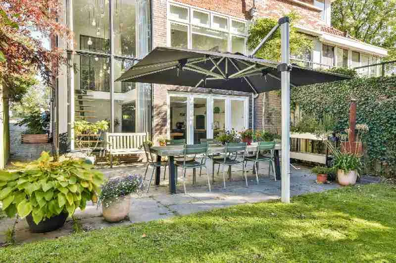 How to Create a Shaded Outdoor Living Space in Paradise Valley