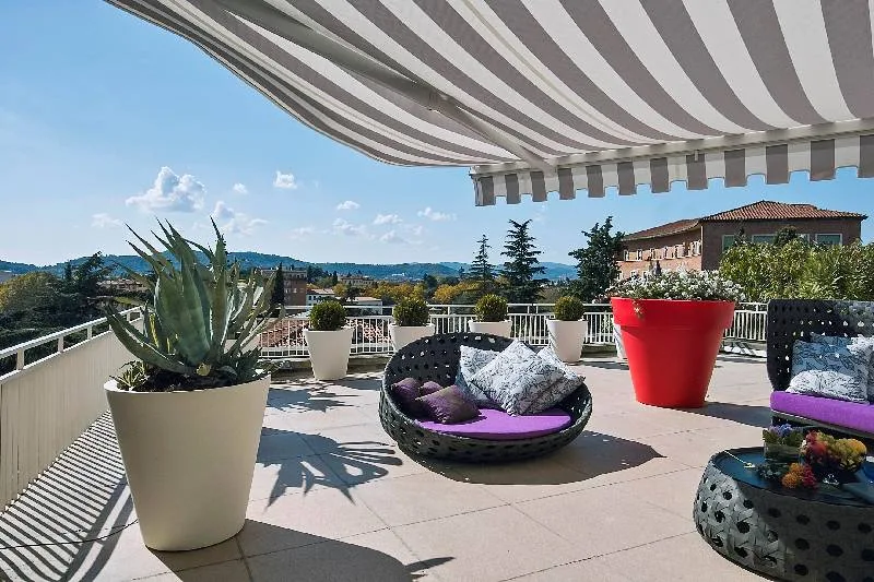 Awnings in Peoria, AZ: Types, Cost and Local Installation