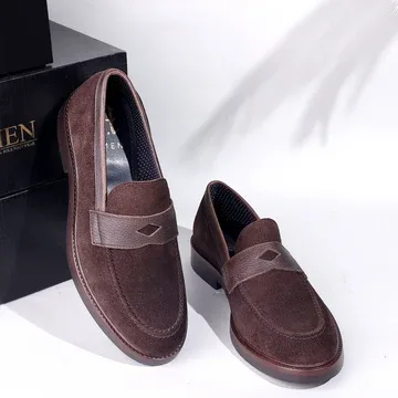 Loafers for Men: How to Choose the Right Pair for Smart and Casual Wear