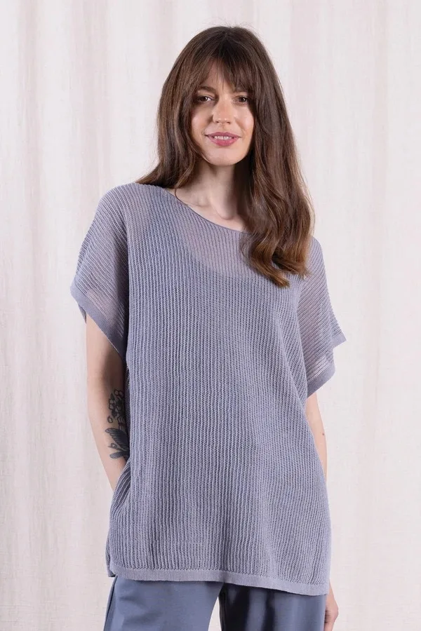 Women's Knitwear Sale: How to Choose Quality Pieces That Work All Year