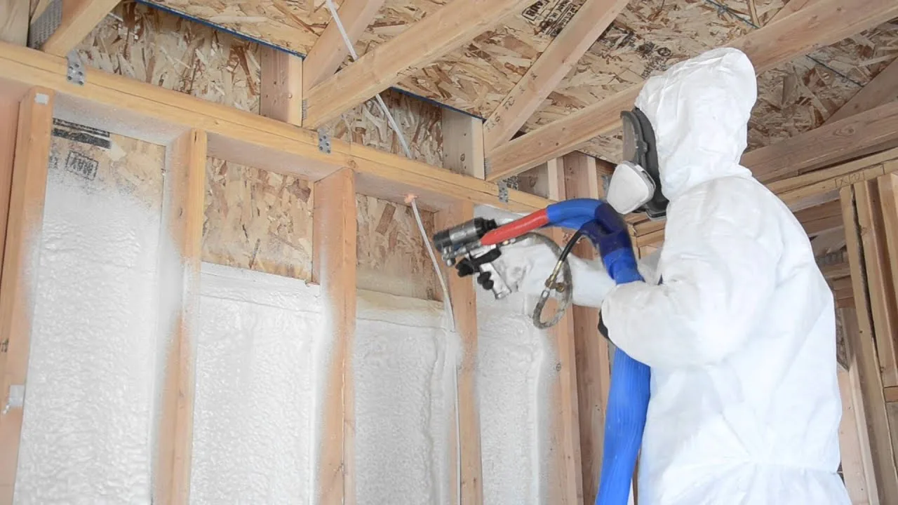How Do Spray Foam Insulation Services in Livingston, CA Compare to Traditional Insulation Methods?