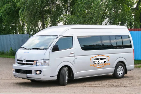 Maxi Taxi Beaconsfield for Comfortable Group Travel