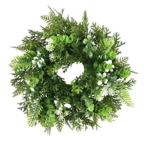 Decorating with an Artificial Wreath: A Practical, Year-Round Guide