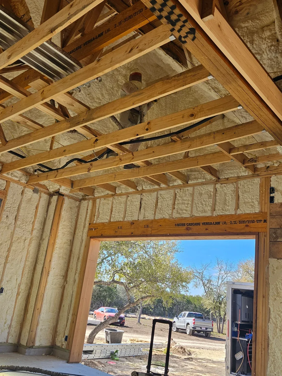 How Open-Cell Spray Foam Service Helps Reduce Air Movement Through Building Cavities