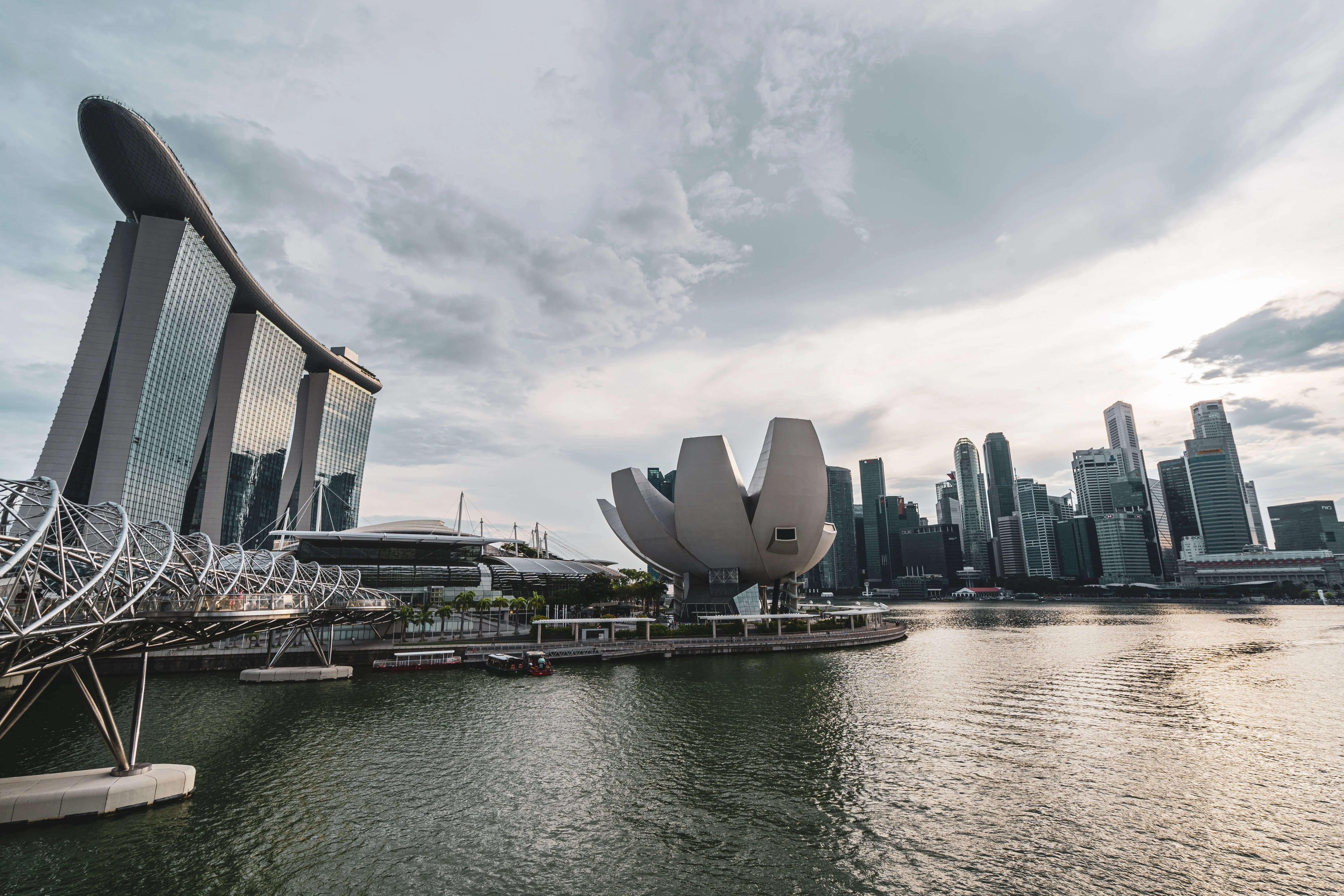 Top Singapore Tour Packages to Explore the Lion City