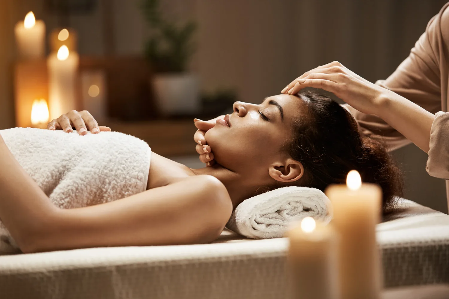 How Thai Massage Supports Relaxation Through Pressure and Stretching