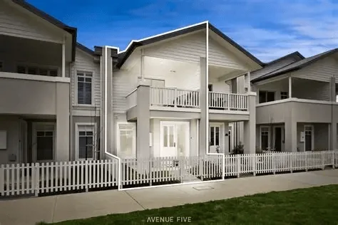 Brand New Townhouses in Armstrong Creek, VIC 3217