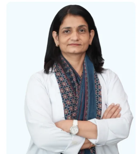 Which doctor provides personalized IVF treatment in Ghaziabad?