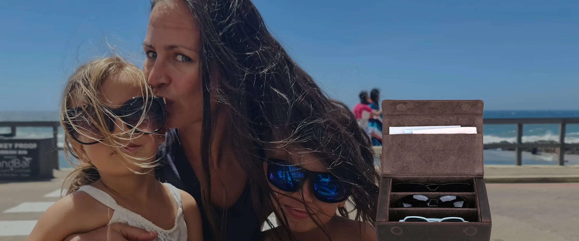 Retro Crazy Horse Leather Sunglasses Case for Family Travel