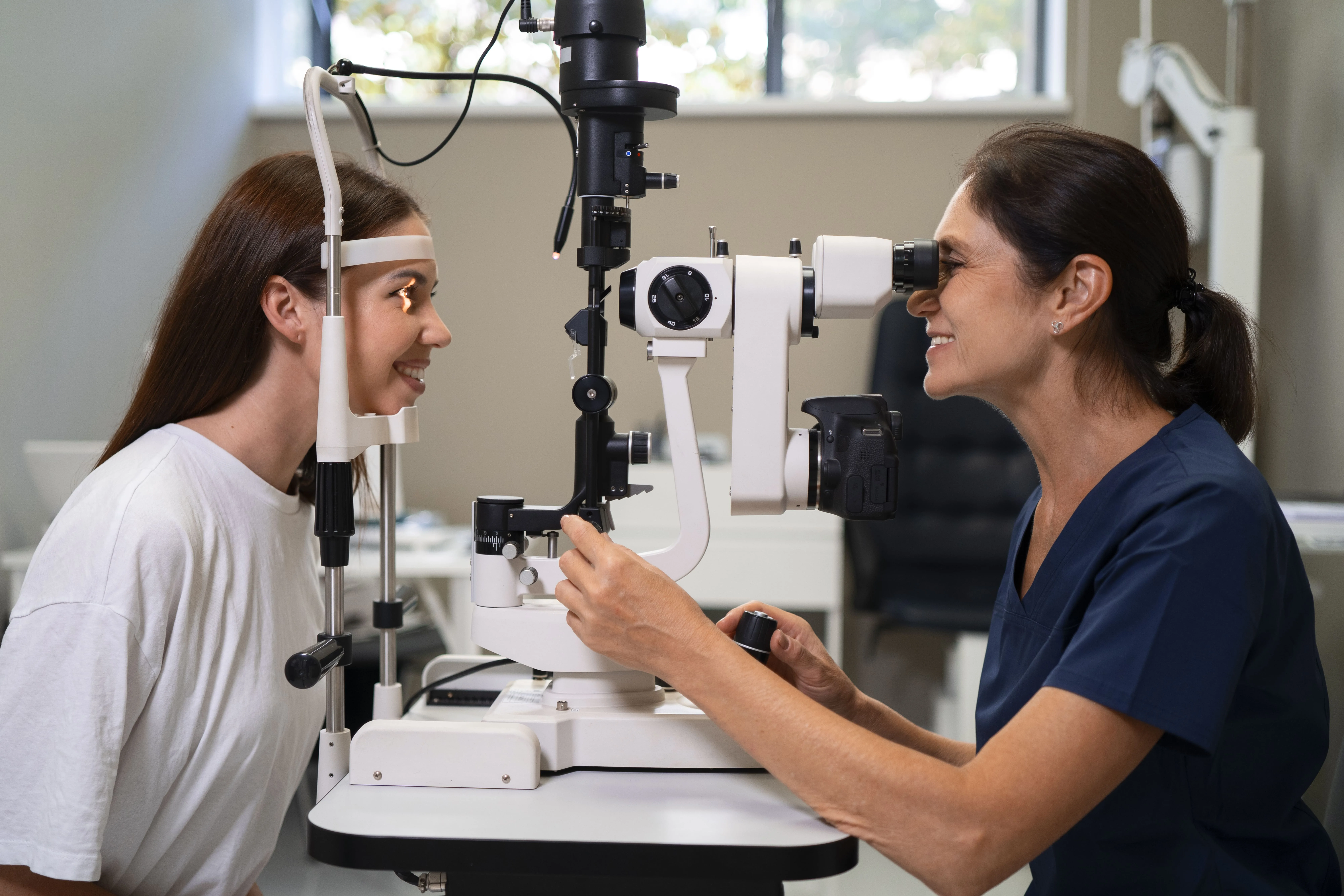 How a Camera Fundus Helps Identify Retinal Degeneration Issues