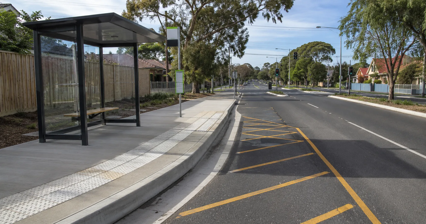 Bus Stop Construction in Melbourne: Indented Bus Bay vs. Kerbside Stop