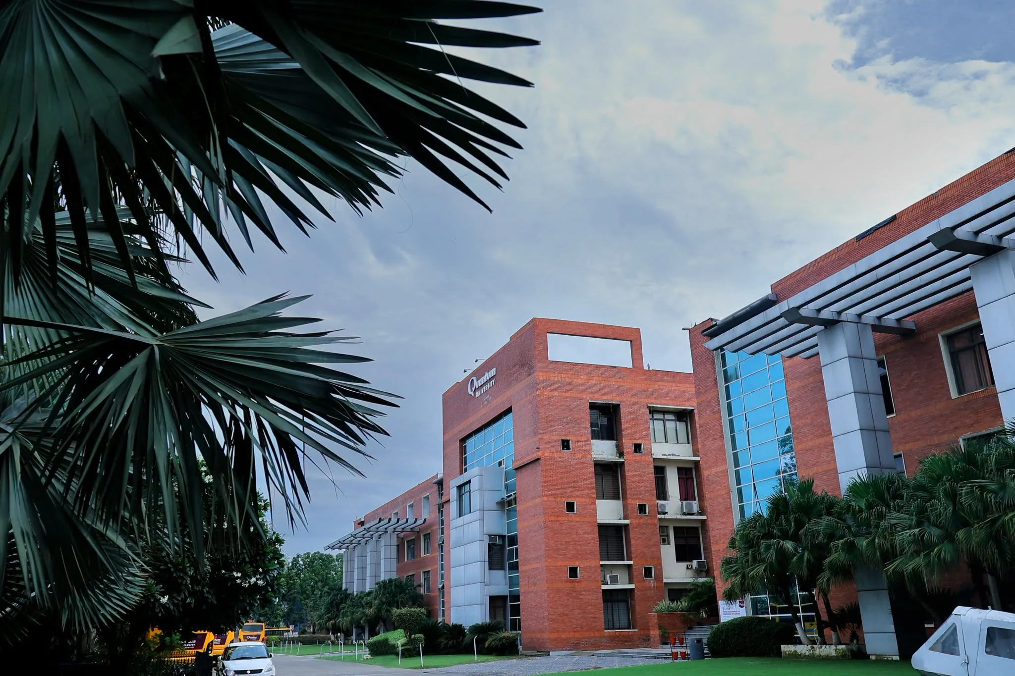 Best Engineering Colleges in Dehradun: What to Know About Placements, Fees and ROI
