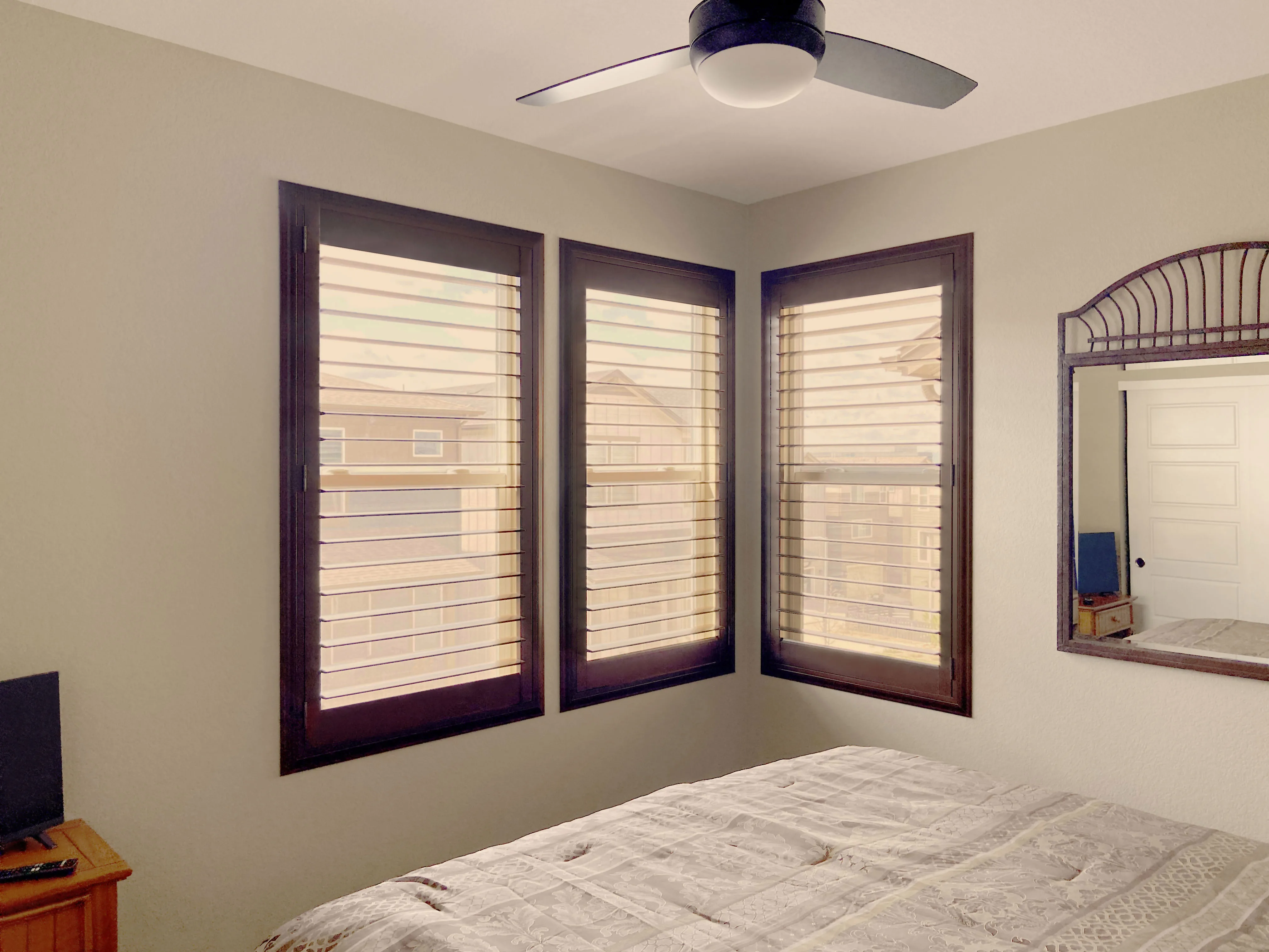 Interior Shades Pensacola FL: Light Control and Coastal Comfort