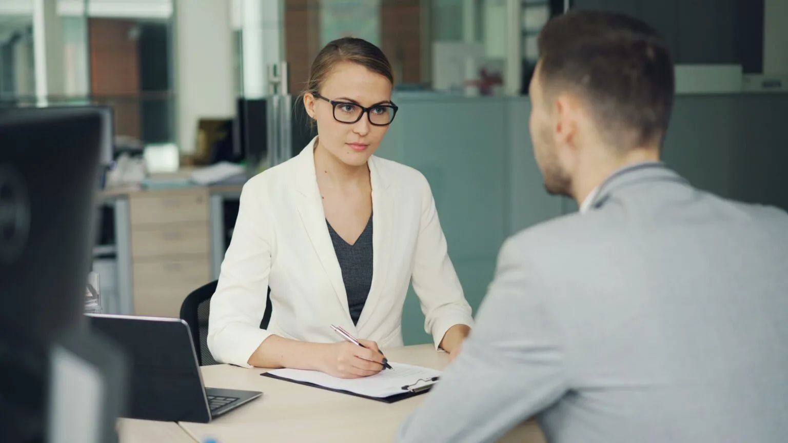 Job Switch or Stay? How to Decide What Is Right for Your Career