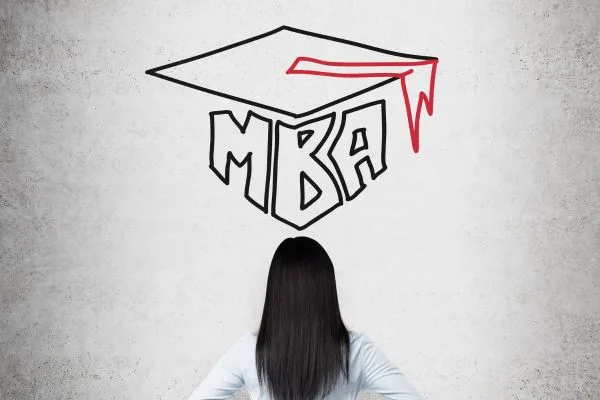 How Executive MBA in Dubai Helps in Career Switching