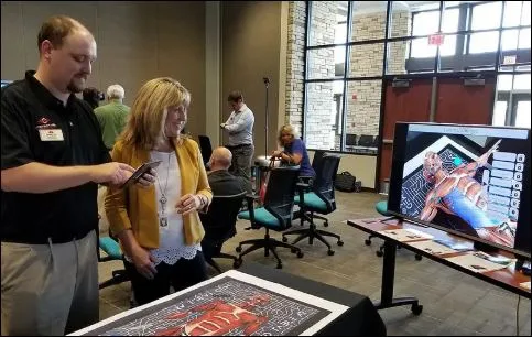 How Interactive Anatomy Lessons Invite Closer Study
