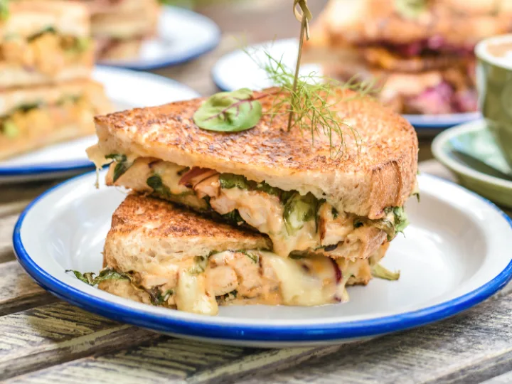 Why Is Portuguese Chicken Sandwich So Popular?