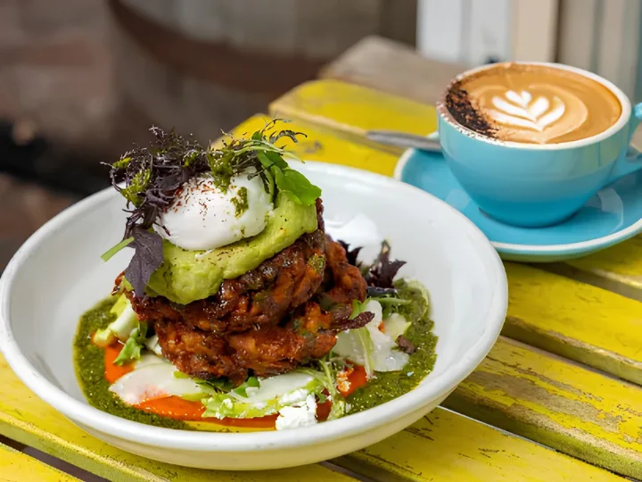 What Makes Certain Breakfast Combinations Timeless Favourites