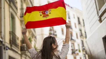 Why Hybrid Spanish Courses in Europe Are the Future of Language Learning
