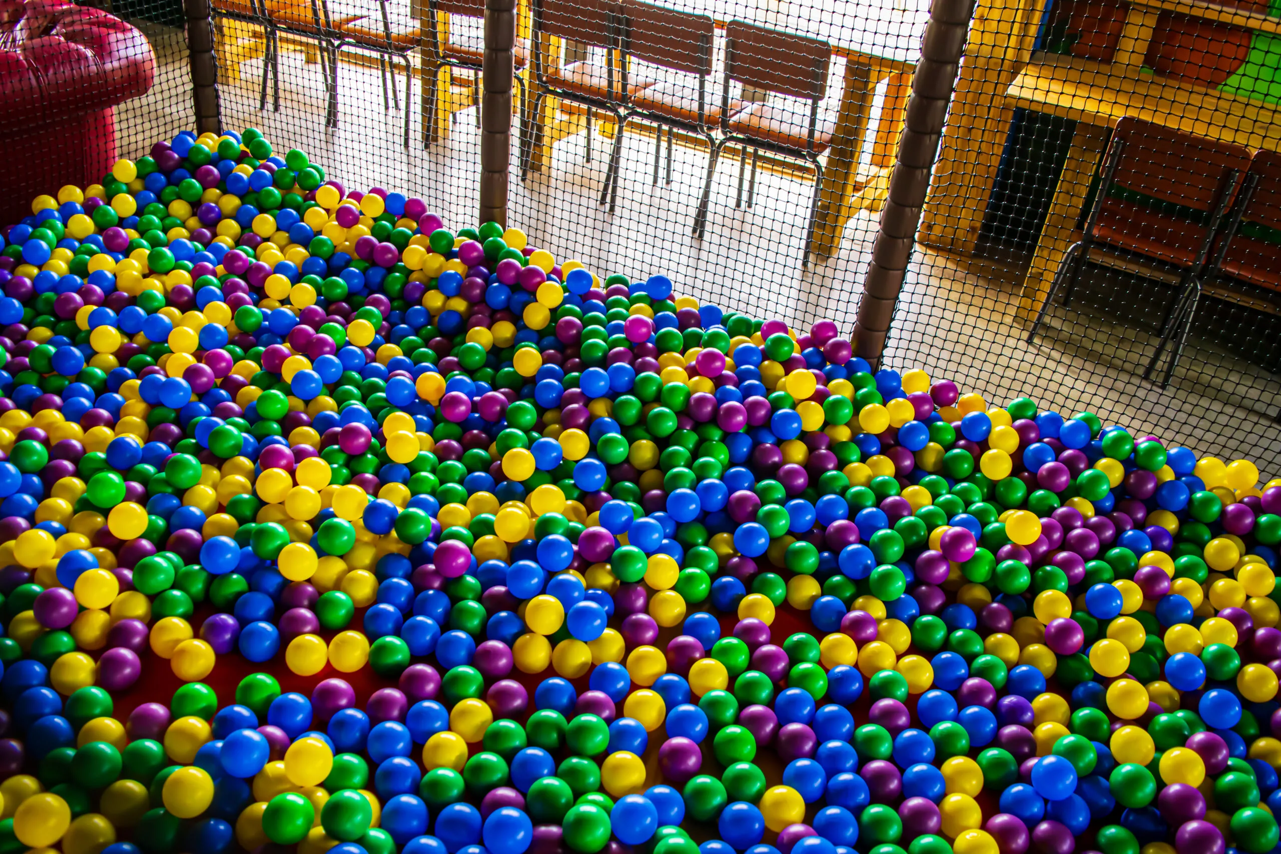 How to Choose Commercial Indoor Playground Equipment for Your UK Venue