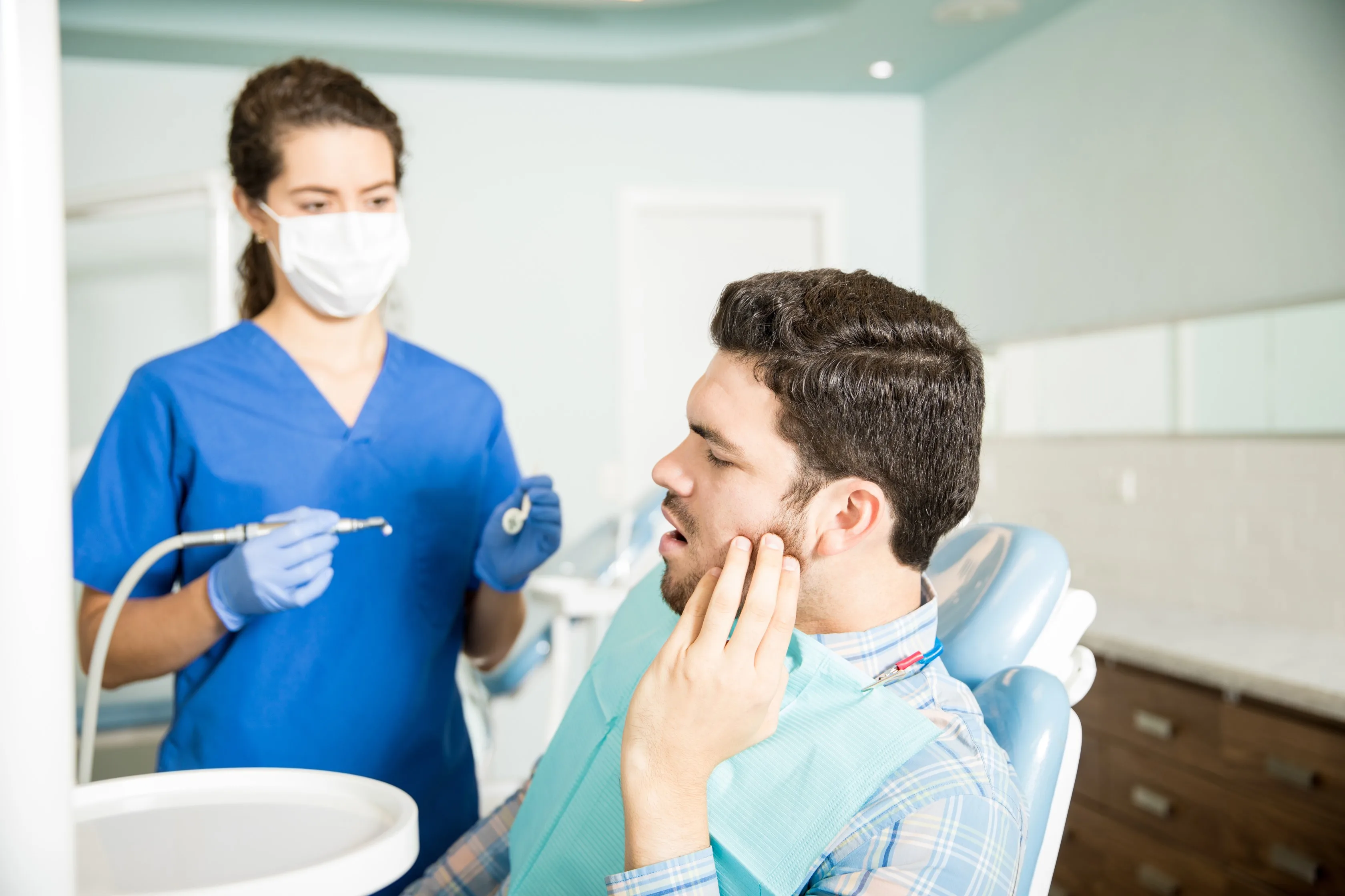 Common Dental Problems That Require a Visit to a Dentist in Manikonda